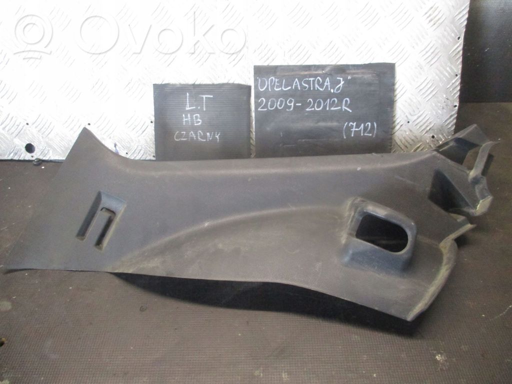 Opel Astra J Otros elementos de revestimiento del maletero/compartimento de carga 