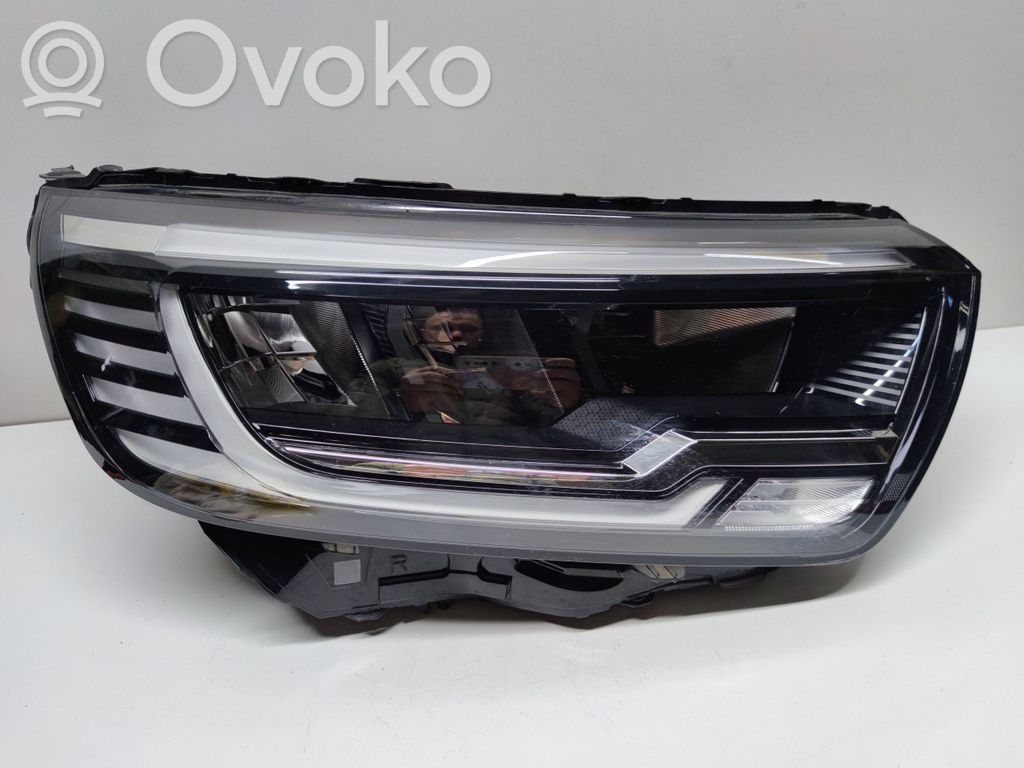 Renault Kangoo III Lampa przednia 