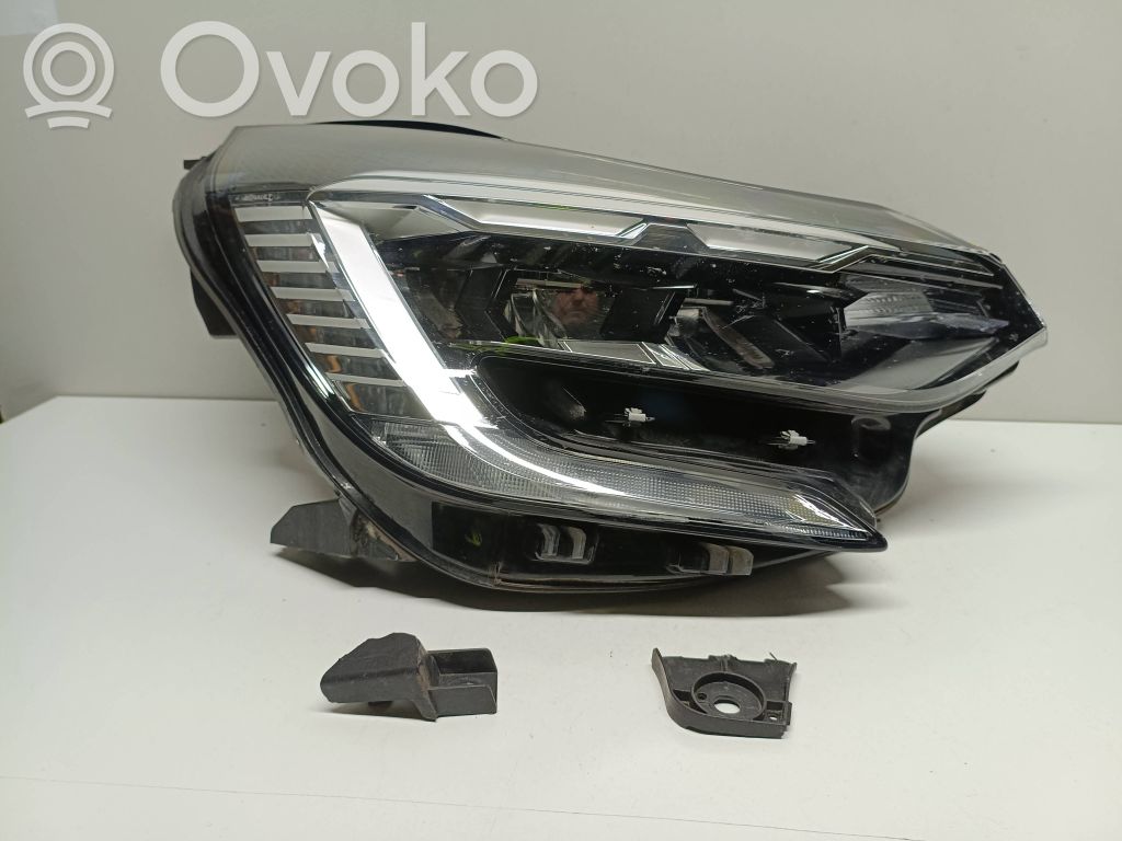 Renault Captur II Priekšējais lukturis 
