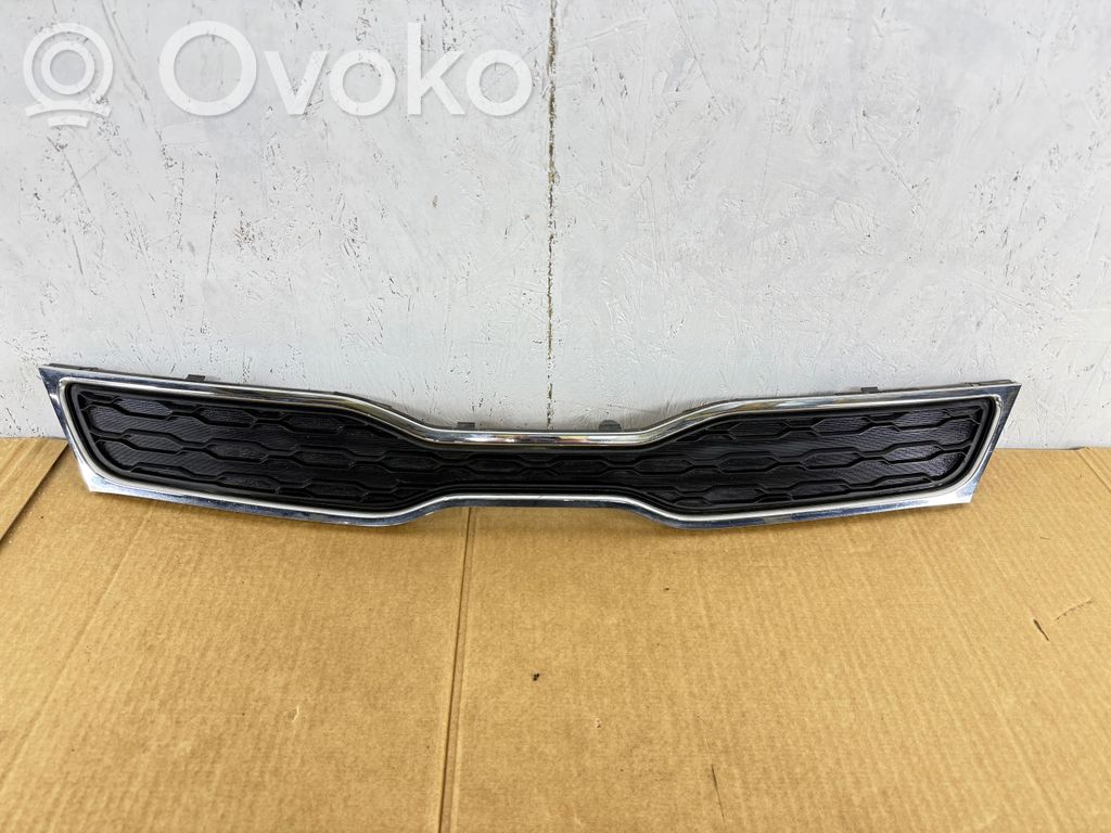 KIA Rio Etupuskurin ylempi jäähdytinsäleikkö 