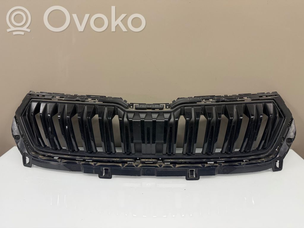 Skoda Karoq Rejilla superior del radiador del parachoques delantero 