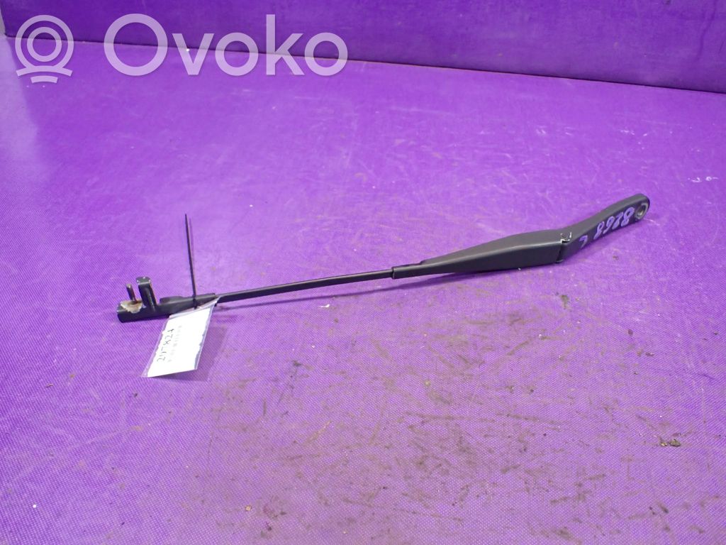 Opel Astra H Ramię wycieraczki szyby przedniej / czołowej 