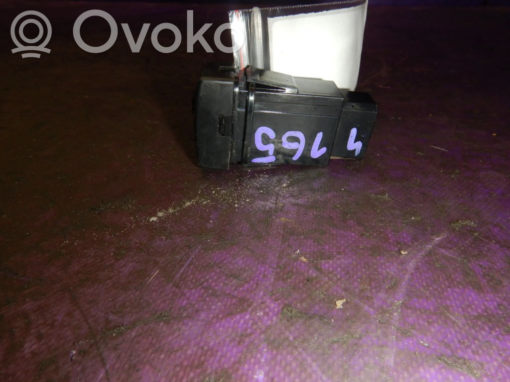 Mazda 323 Light switch 