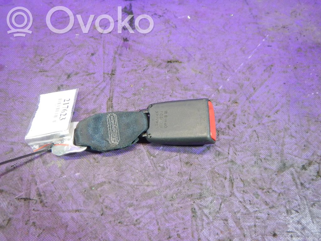 Etuistuimen turvavyön solki