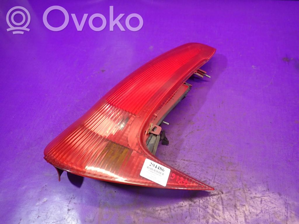 Peugeot 206 Galinis žibintas kėbule 