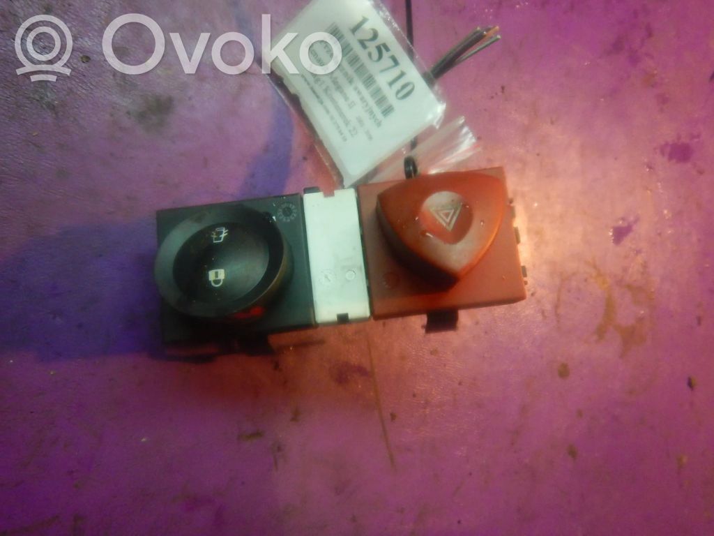 Comutator lumini pericol   8200095493,8200095493