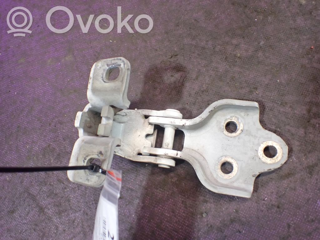 Renault Master II Priekšpusē apakšējā vira (eņģe) 