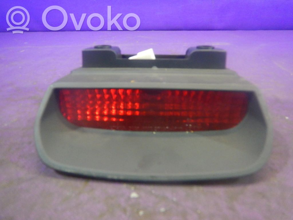 Hyundai Matrix Kolmas/lisäjarruvalo 