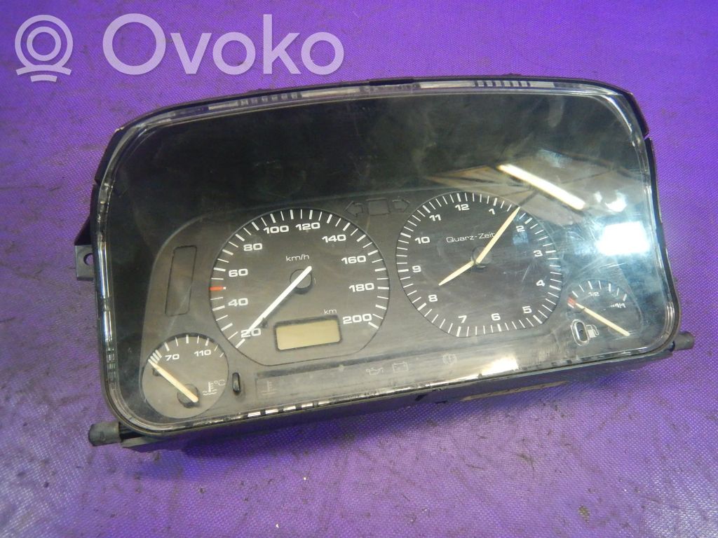 Volkswagen Golf III Speedometer (instrument cluster) 