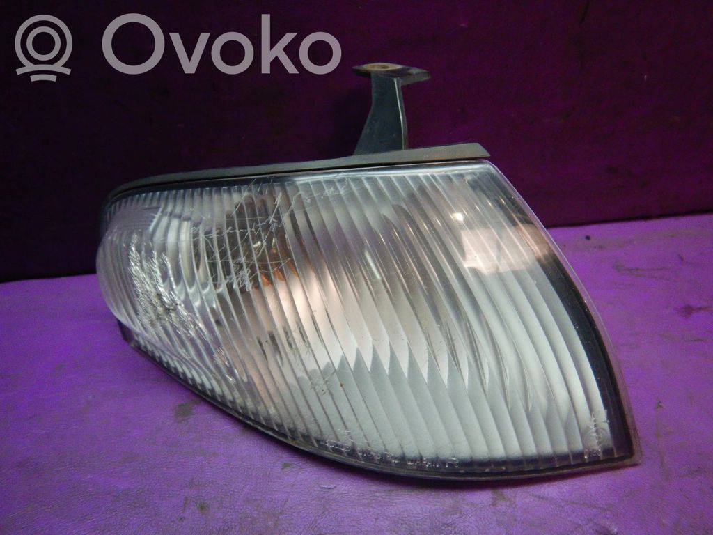 Mazda 323 F Front indicator light 
