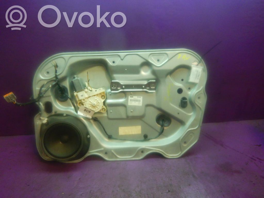 Elektryczny podnośnik szyby drzwi przednich   984700117,984700117