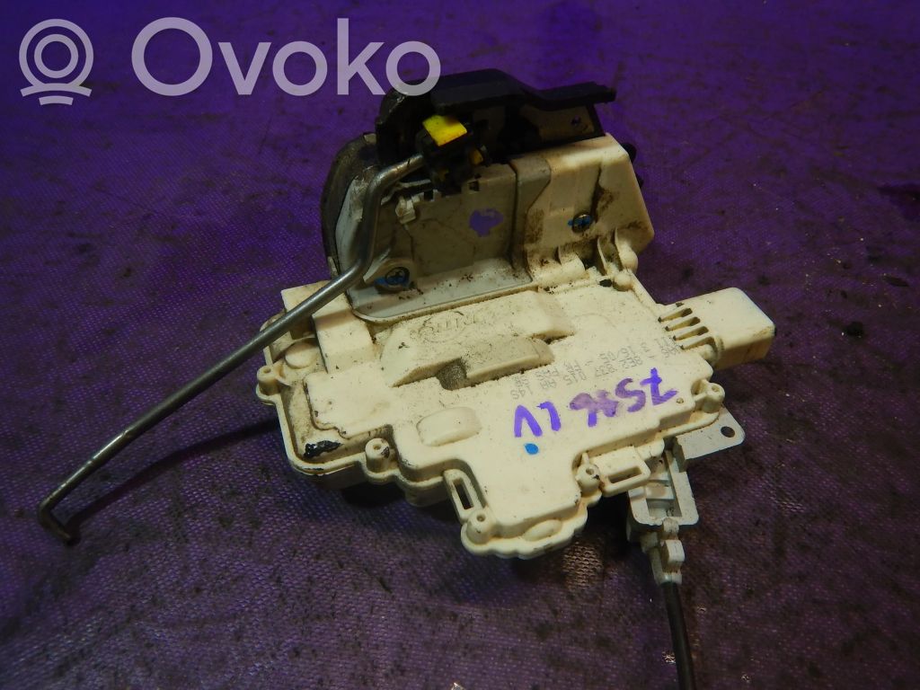 Audi A4 S4 B7 8E 8H Serratura portiera anteriore