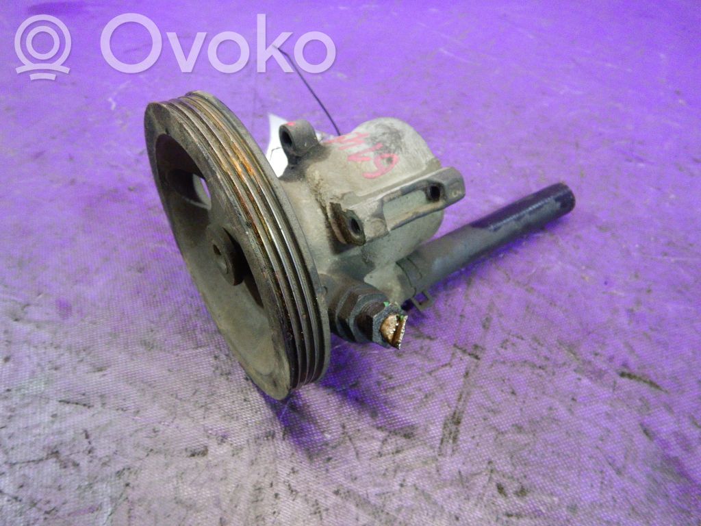 Renault Clio I Power steering pump 
