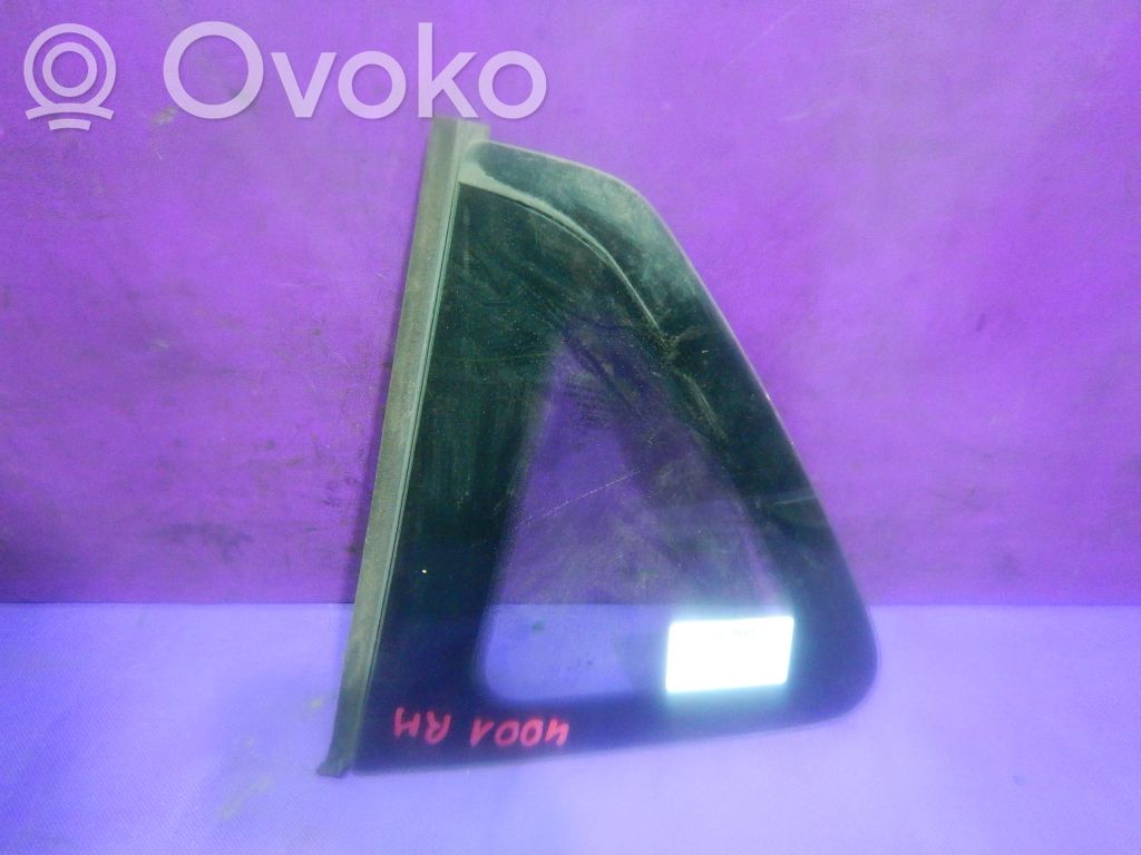 Vidrio lateral trasero
