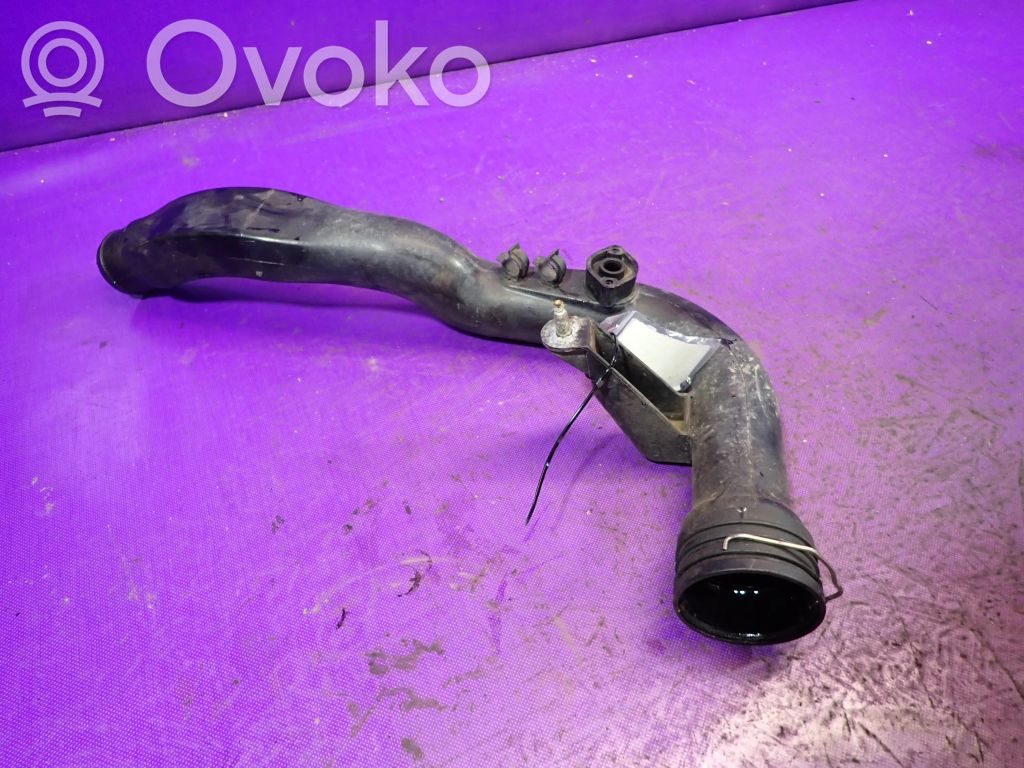 Audi A4 S4 B7 8E 8H Wąż / Rura intercoolera 