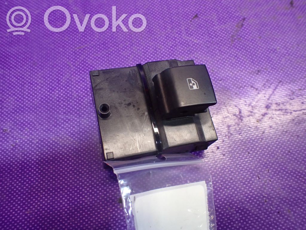 Opel Sintra Quarter vent window switch 