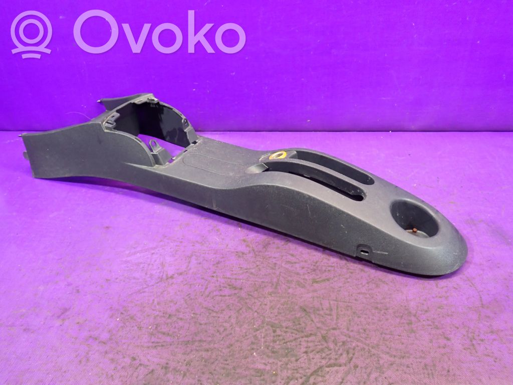 Renault Clio III Center console 