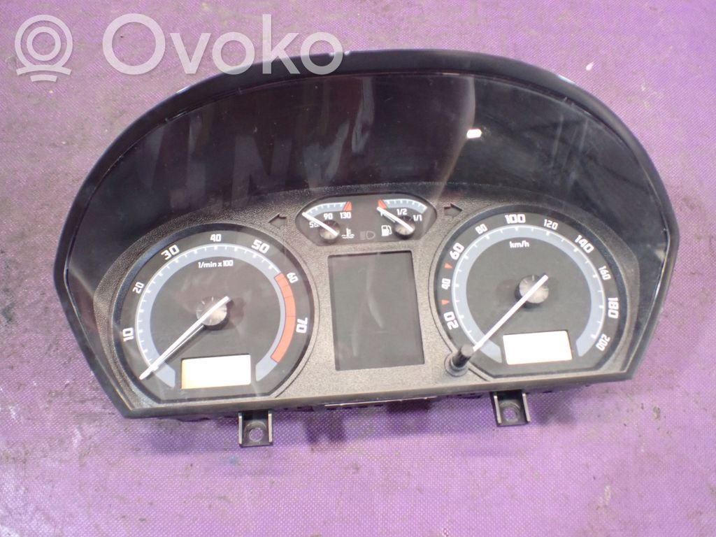Skoda Fabia Mk1 (6Y) Licznik / Prędkościomierz 