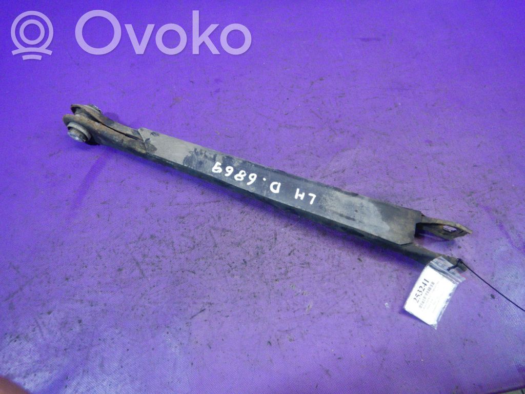 Rear control arm