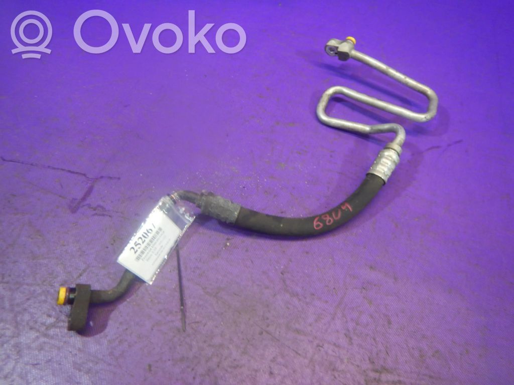 Ilmastointilaitteen putki (A/C)