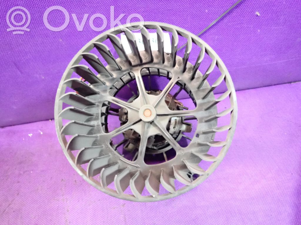 Ford Fiesta Ventilator aerotermă 