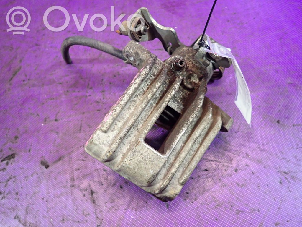 Audi A4 S4 B5 8D Etrier frână spate 