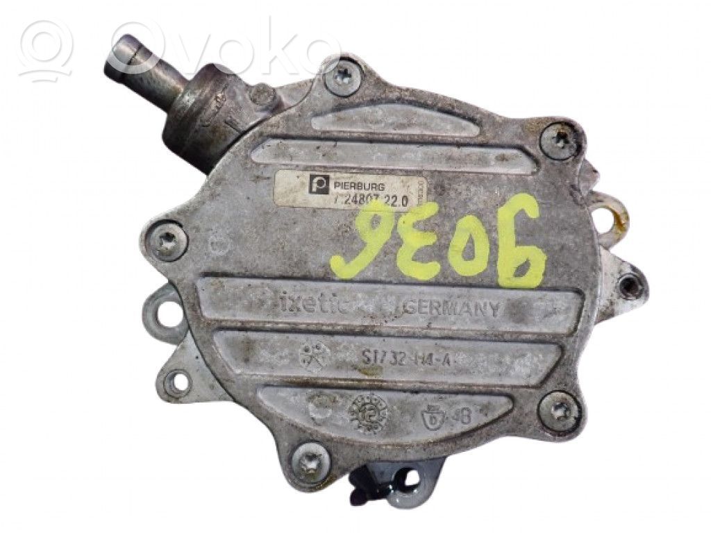 BMW X3 E83 Vacuum pump 