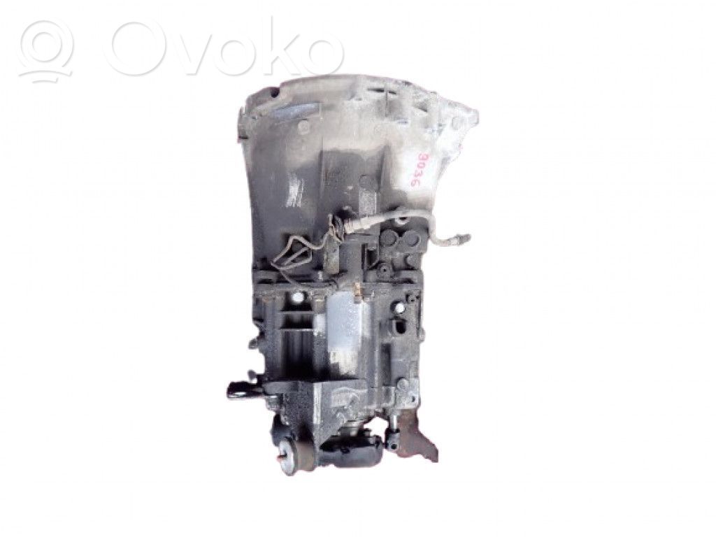 BMW X3 E83 Manual 5 speed gearbox 