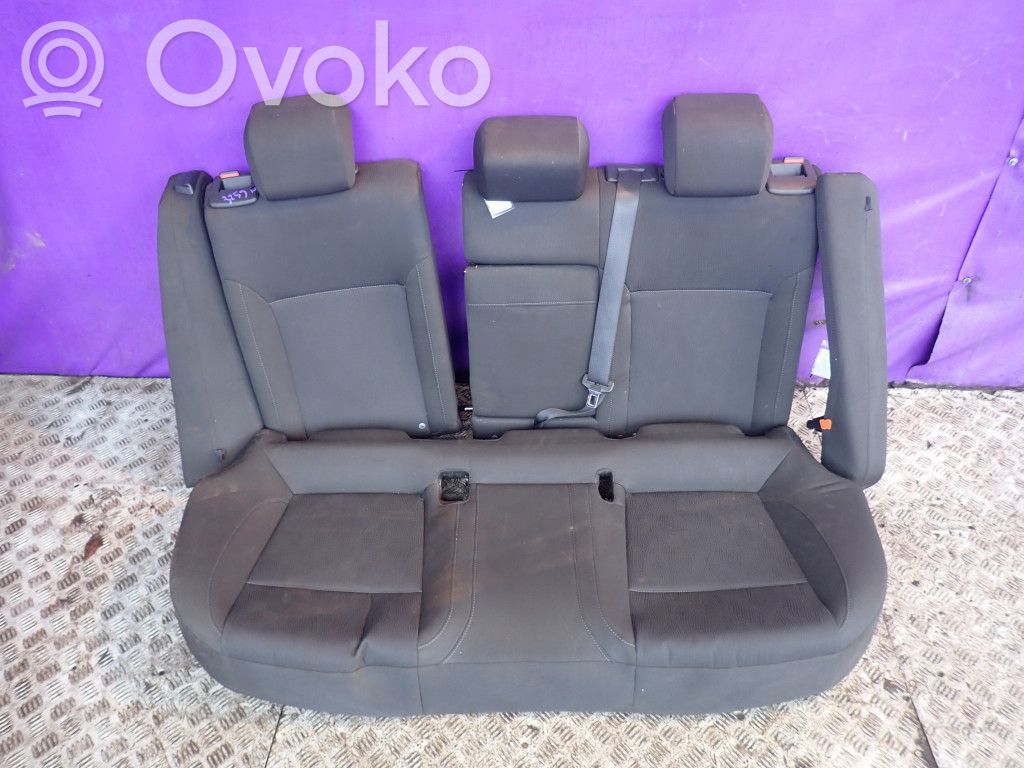 Opel Insignia A Al doilea rând de scaune 