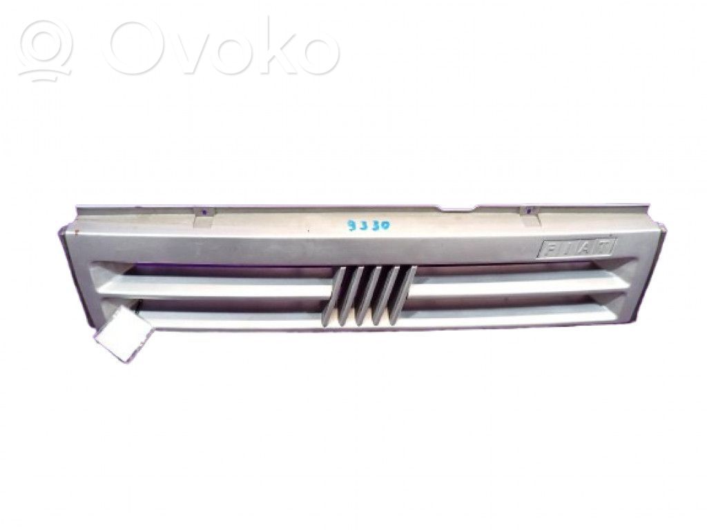 Fiat Uno Priekšējais režģis 