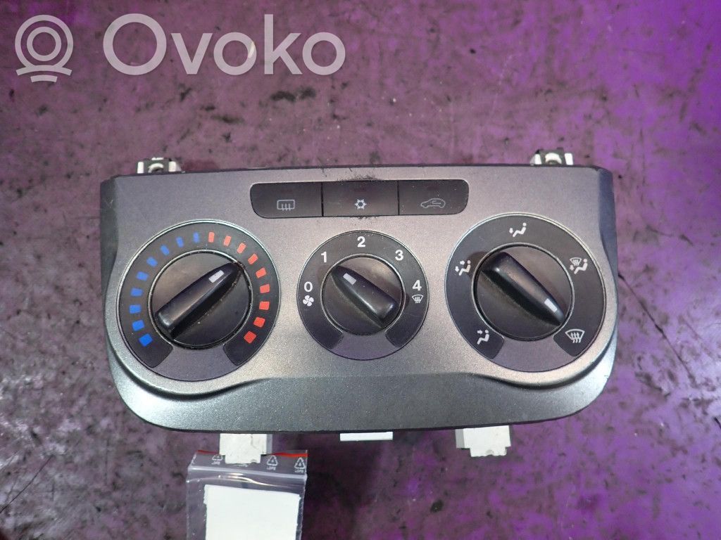 Fiat Punto (199) Panel klimatyzacji 