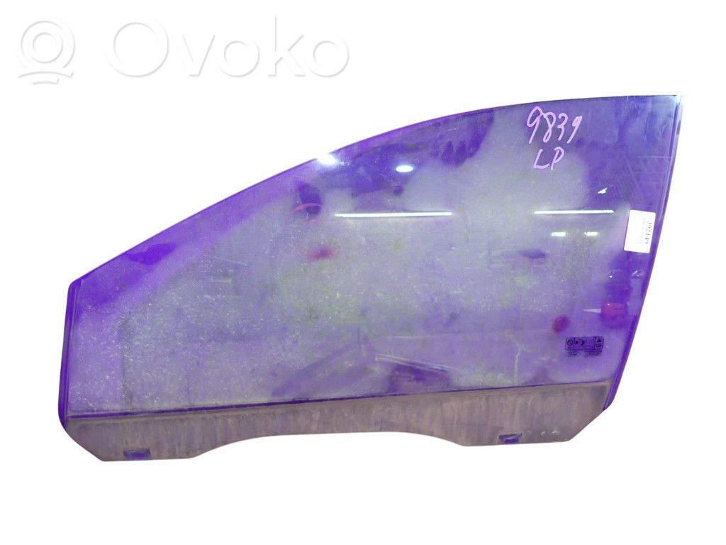 Etuoven ikkunalasi, neliovinen malli