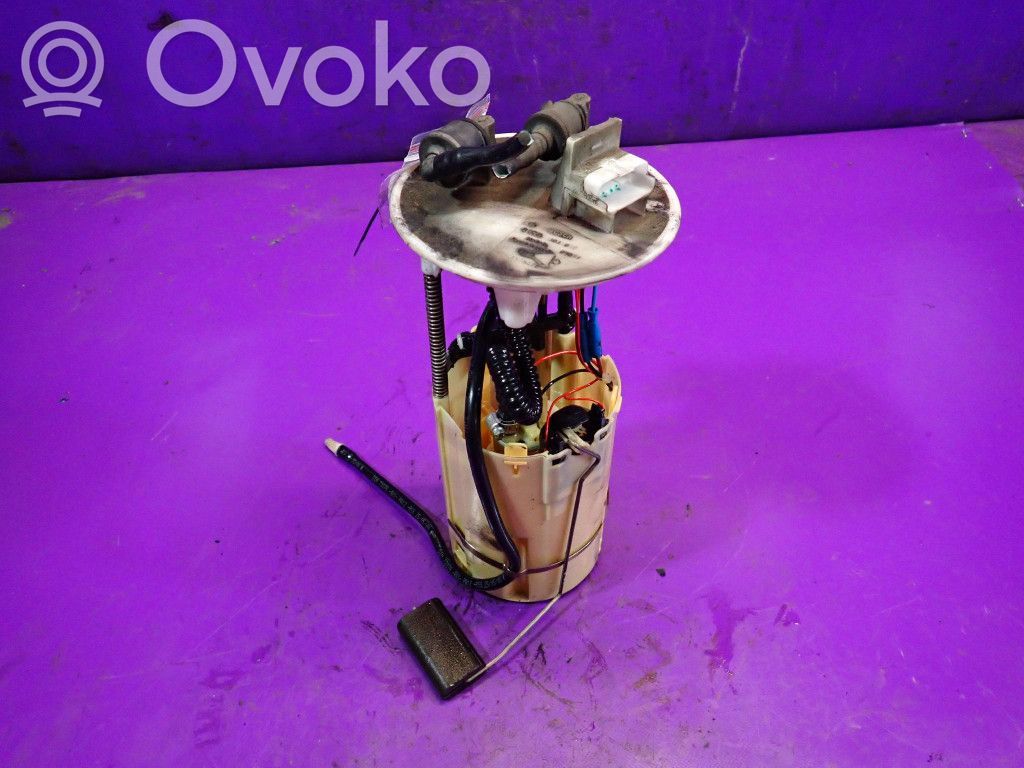 Polttoainesäiliön pumppu