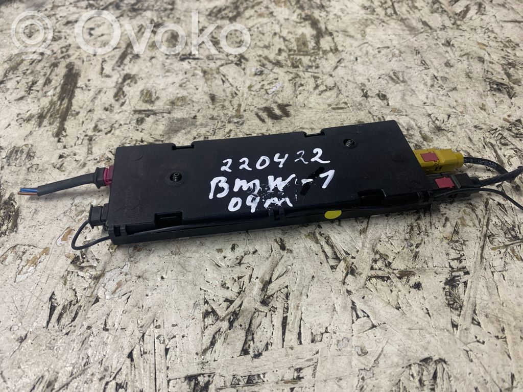 BMW 1 E81 E87 Antenos stiprintuvas 