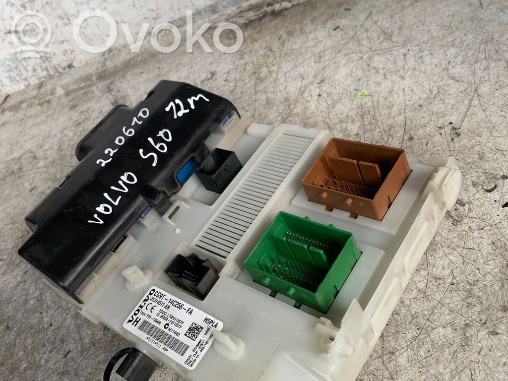 Volvo S60 Fuse module 