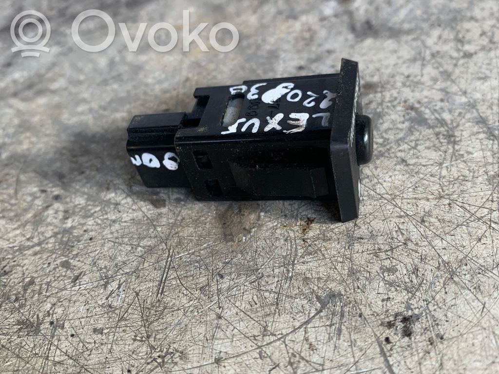 Lexus ES 250 - 300 - 330 Tailgate opening switch 