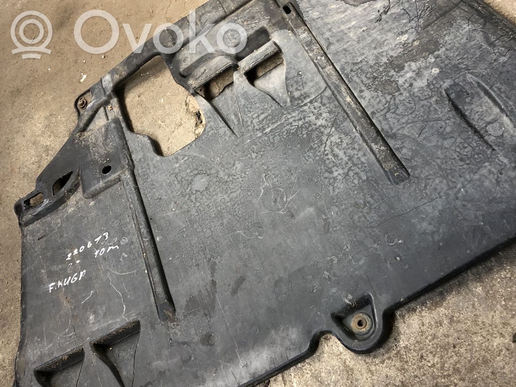 Engine splash shield/under tray   8V416P013