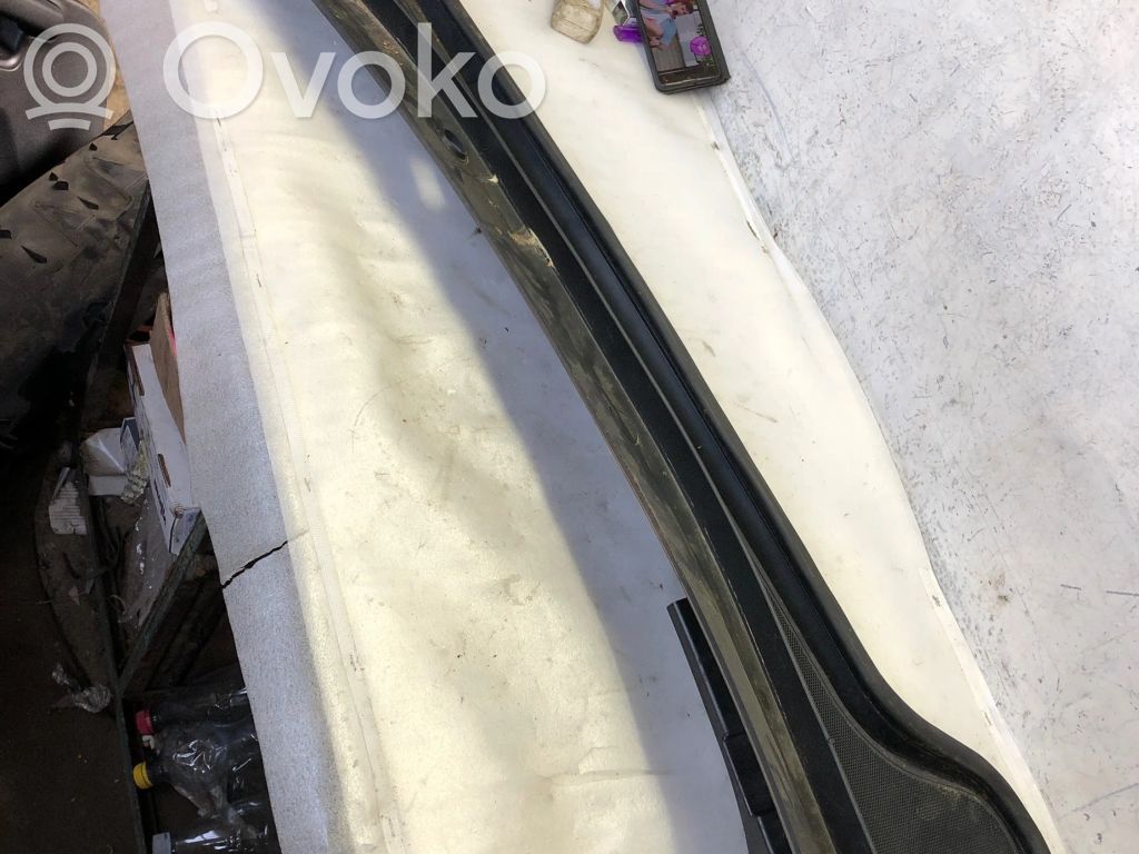 Ford Focus Wiper trim 
