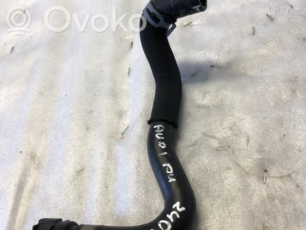 Audi A4 S4 B9 8W Engine coolant pipe/hose 