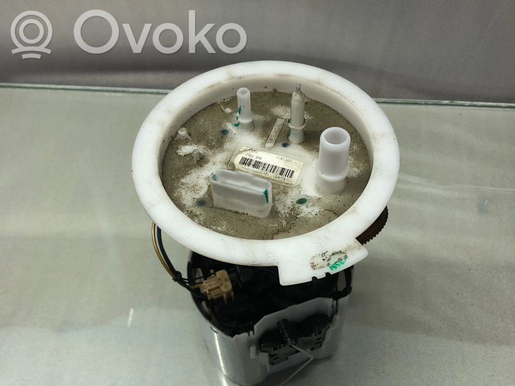 Volvo XC40 Bomba interna de combustible 