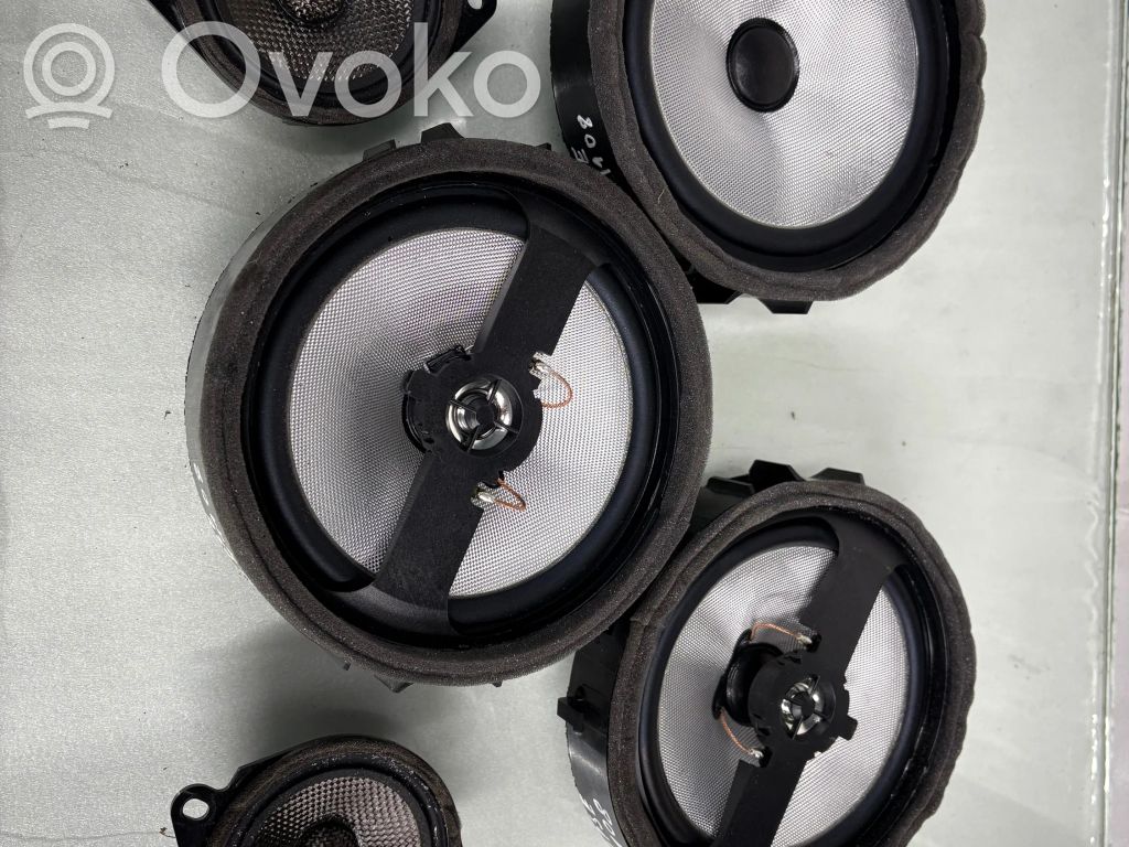 Altavoz de la puerta trasera   8720A195,8720A345