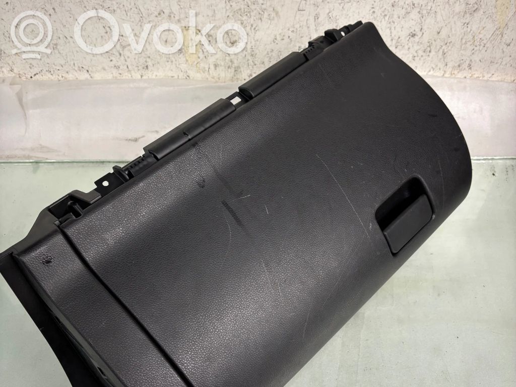 Guantera   8006A602