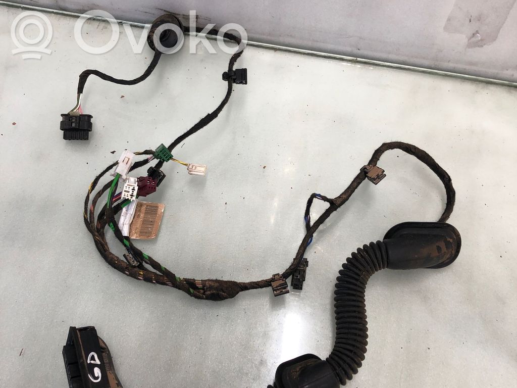 Mercedes-Benz EQA Cableado de puerta trasera 