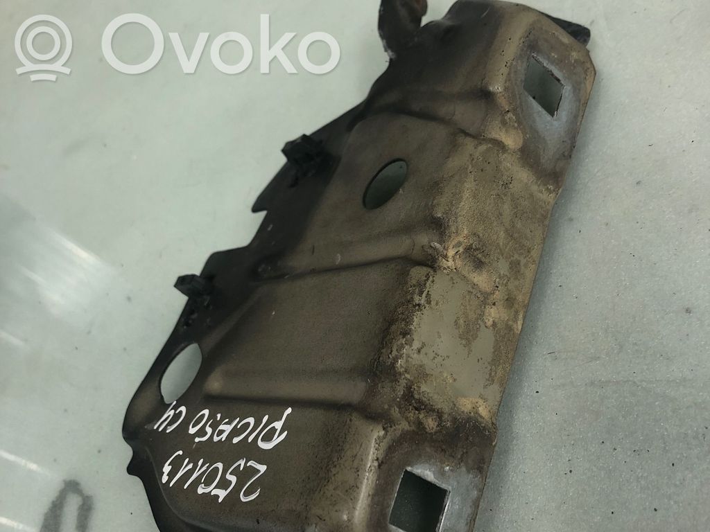 Citroen C4 Grand Picasso Uchwyt / Mocowanie błotnika przedniego 