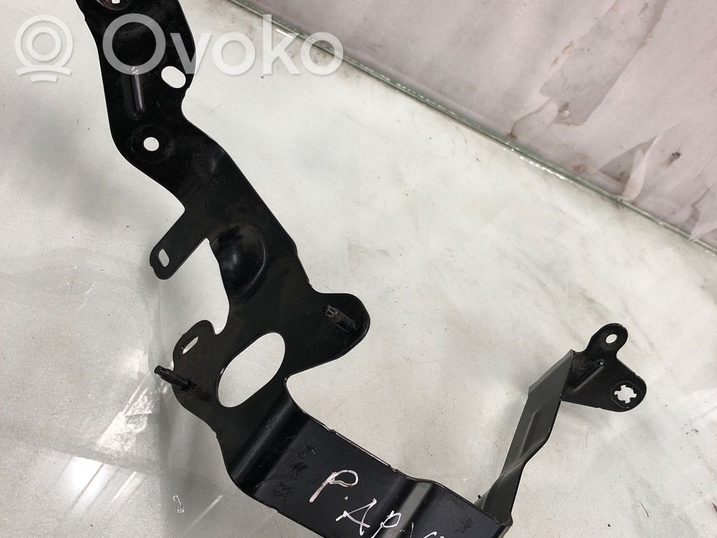 Opel Astra L Other engine bay part 