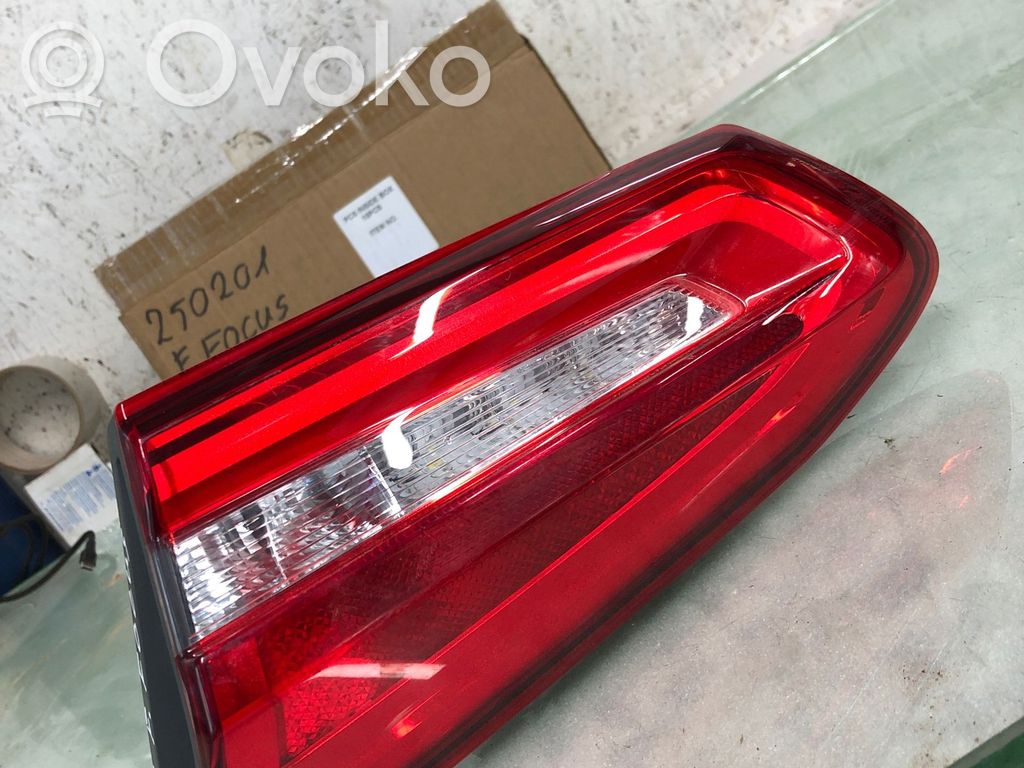 Ford Focus Takaluukun takavalot 