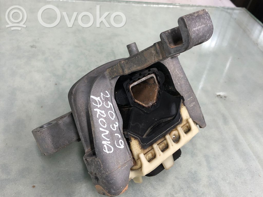 Seat Arona Engine mount bracket 