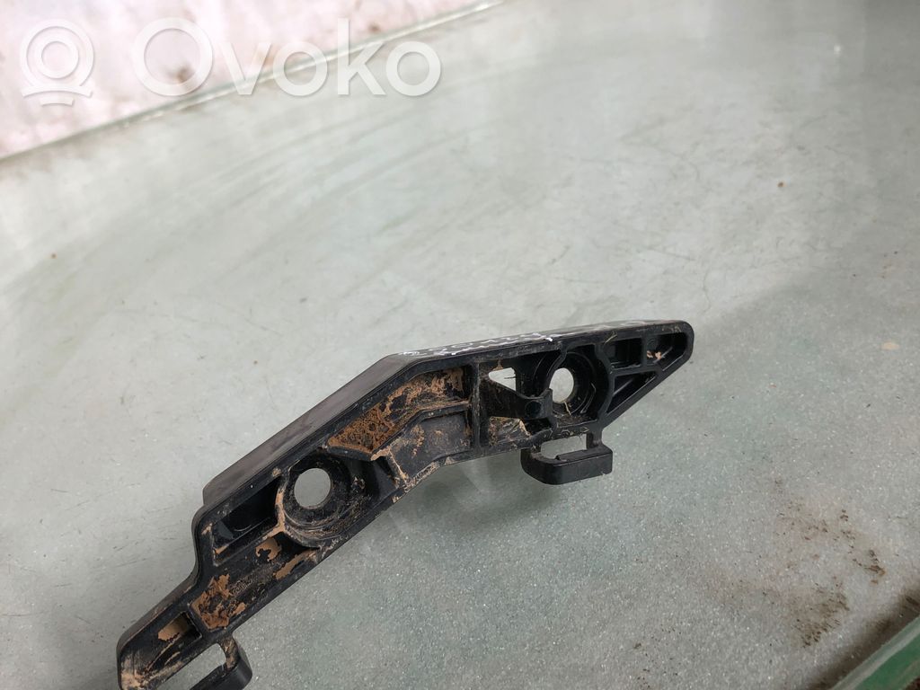 BMW X2 U10 Suport montare bară față 