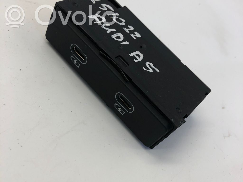 Enchufe conector USB   4N1035954A