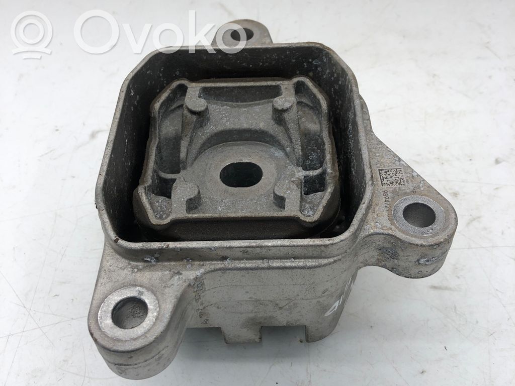 BMW X1 U11 Engine mount bracket 